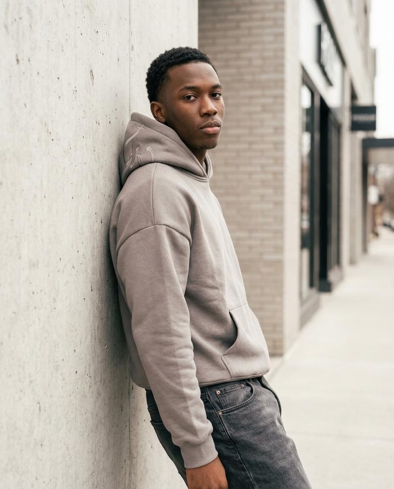 Statement Street - Marel | Bestickt Locker Hoodie Unisex