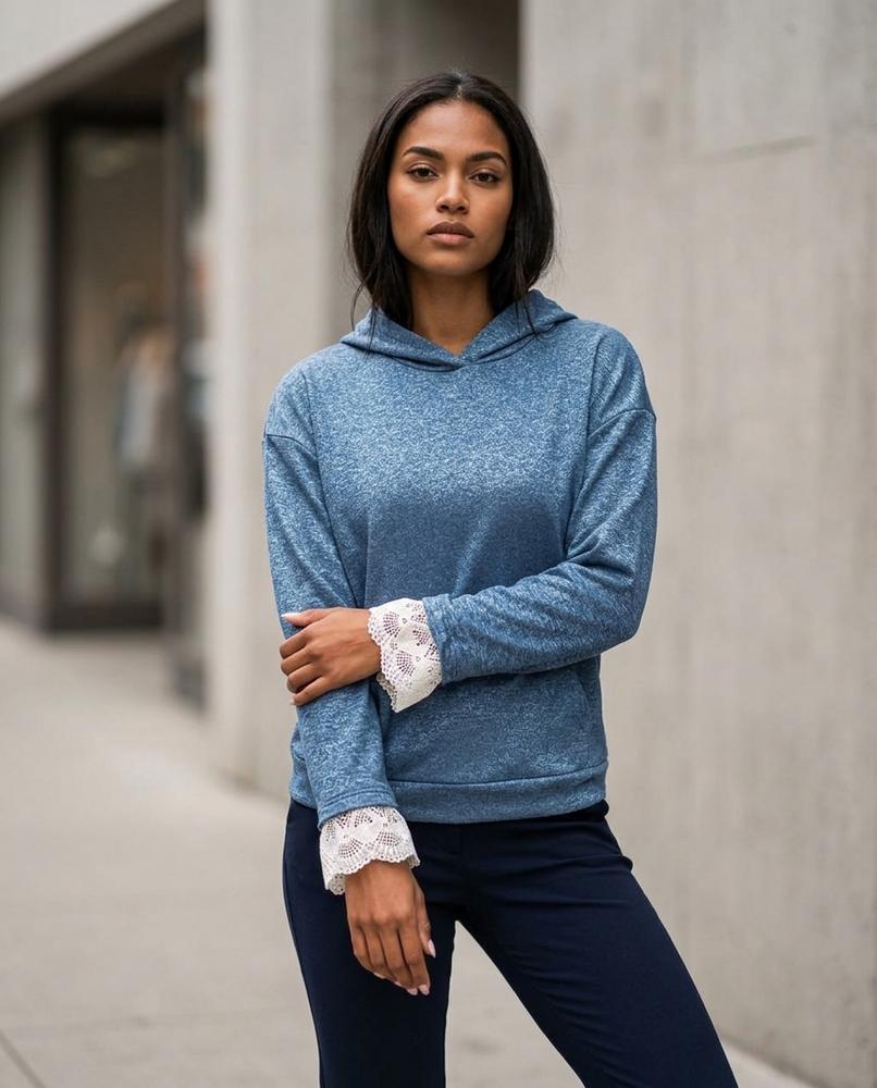 Statement Street - Varev | Spitzenbesetzter Melierter Hoodie Damen