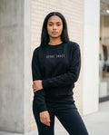 Statement Street - Raven | Langärmliges Bedrucktes Sweatshirt Unisex