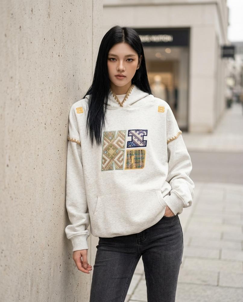 Statement Street - Mupem | Applizierter Locker Geschnittener Hoodie Unisex