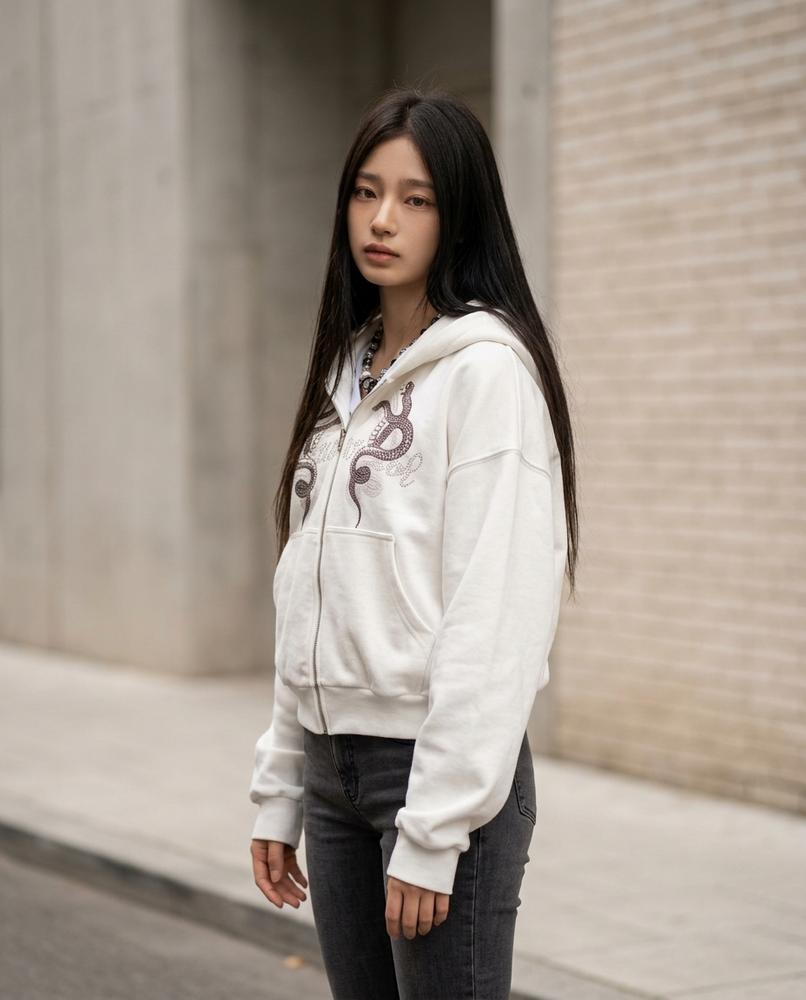 Statement Street - Legik | Strassbesetzter Kurzgeschnittener Hoodie Damen